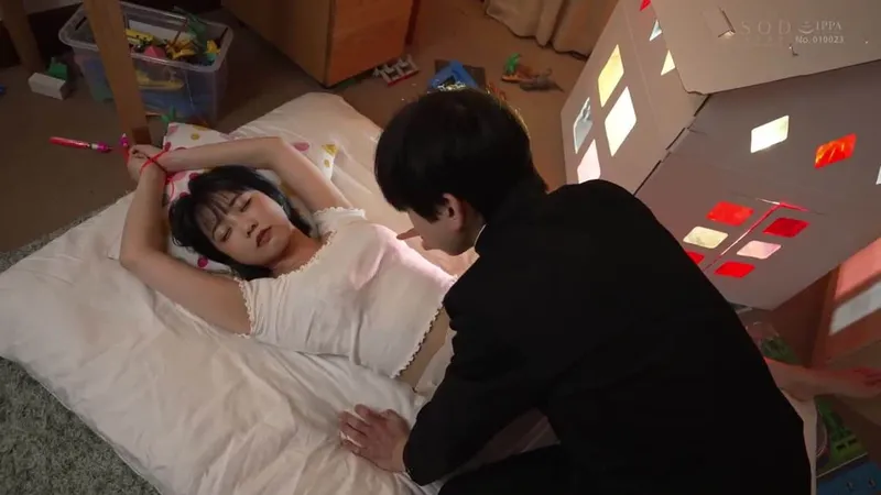 Trả thù anh trai thường xuyên bắt nạt bằng cách Nắc gấu anh ấy